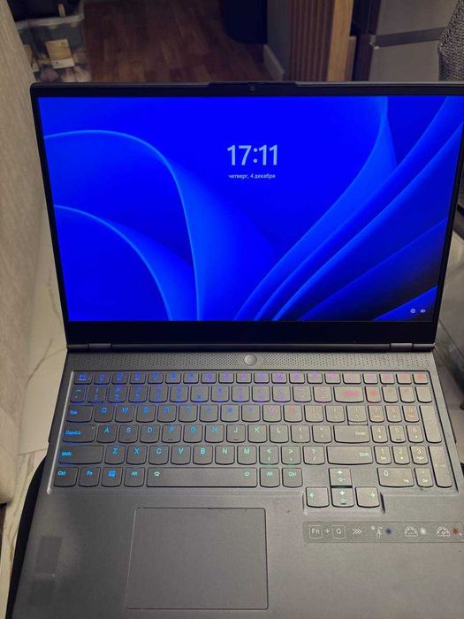 Lenovo Legion 7 15IMH05 TYPE 81YT RTX 2080 SUPER MAXQ