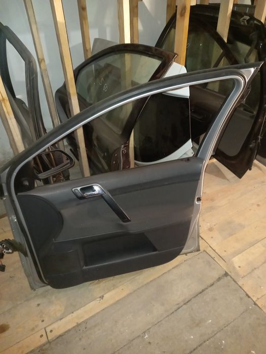 двері Volkswagen Polo