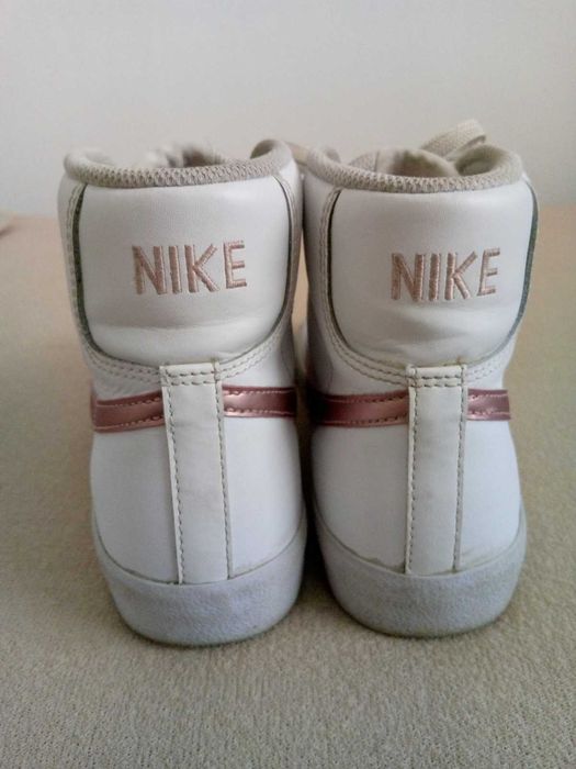 Oryginalne Sneakersy Młodzieżowe Nike Blazer Mid '77 r. 38 Białe