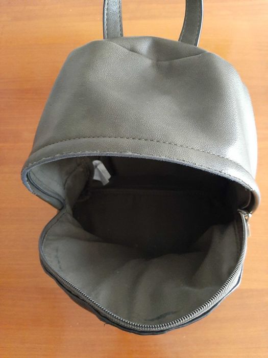 Mochila verde da Parfois