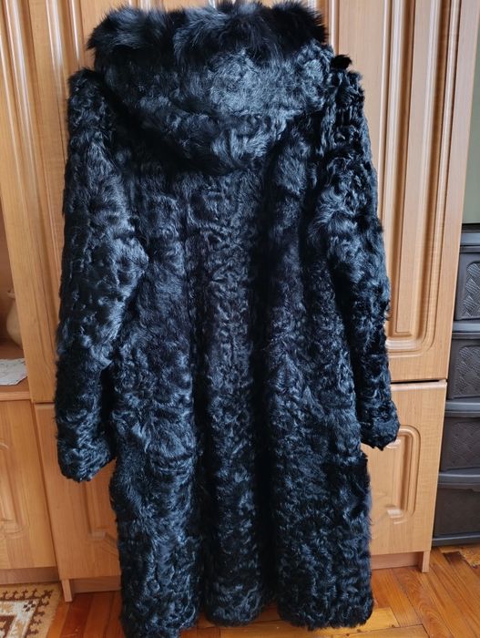 Продам натуральну шубу з коз