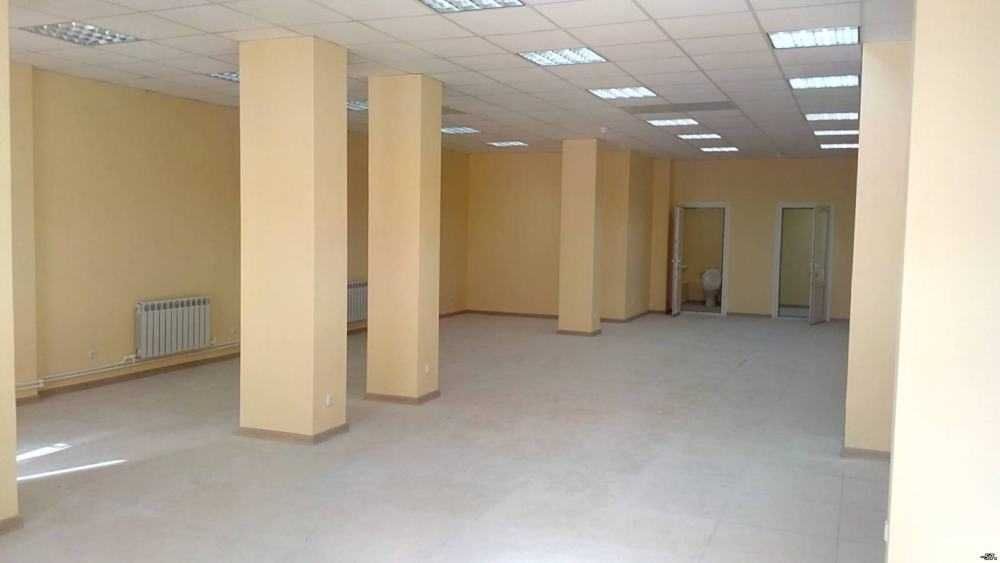 Офісне, торгове приміщення, Центр