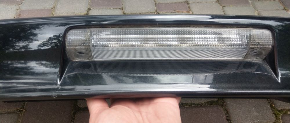 Спойлер Toyota Sienna 2015