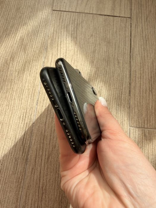 ЛОТ iPhone 7 128 gb, iPhone X 64 gb полностью исправны