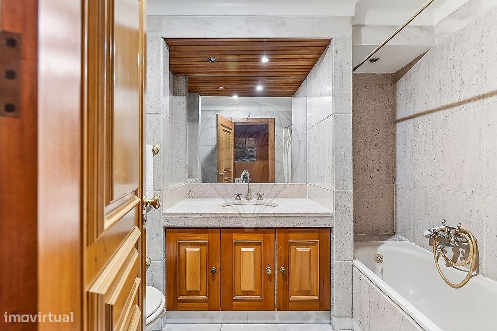 Apartamento T4 para venda