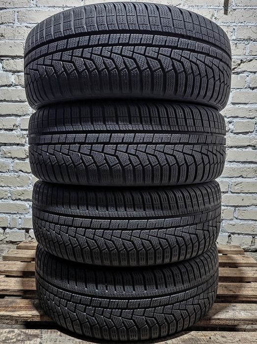 Зимові 205/55r17 Hankook | 2024 | 7/6mm | Hungary | Преміум шини | 4шт