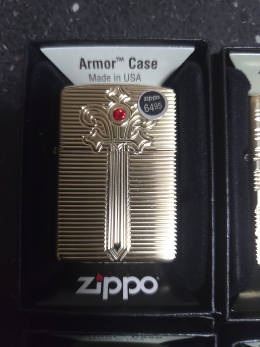 Бензинова запальничка zippo