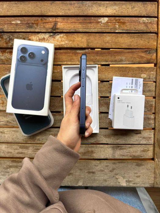 iPhone 17 Pro – 128GB | Deep Blue