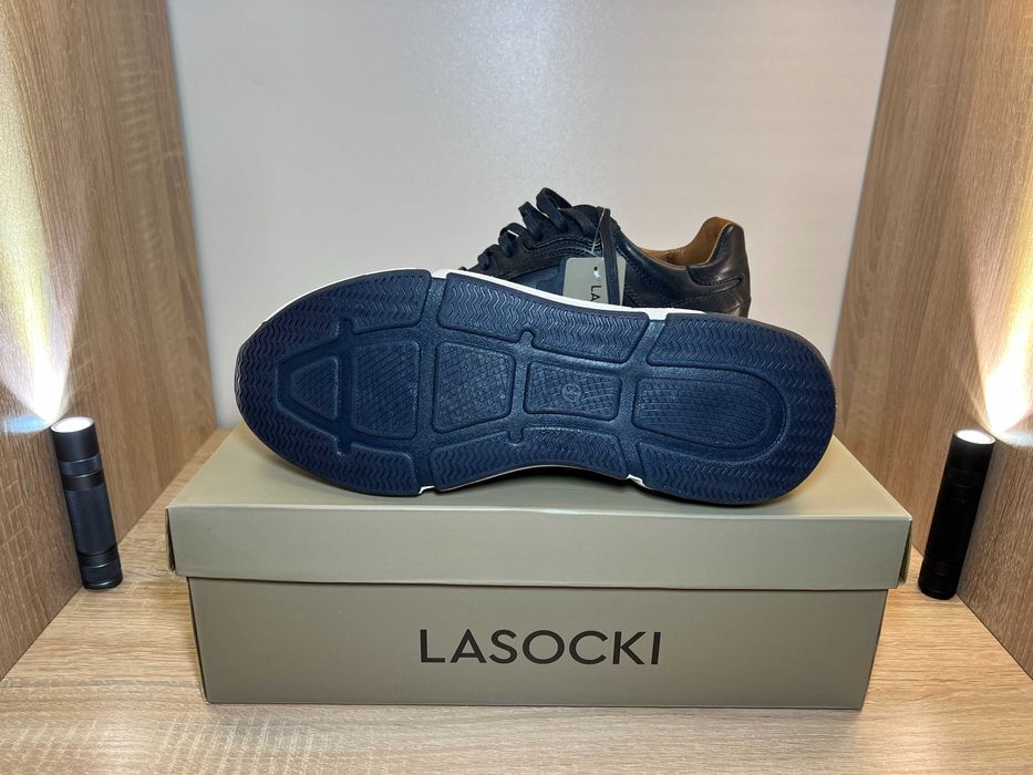 Кроссовки кожаные LASOCKI