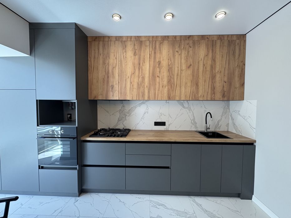 Продаж дизайнерської квартири  по вулиці Любечська 114 ( Масани)