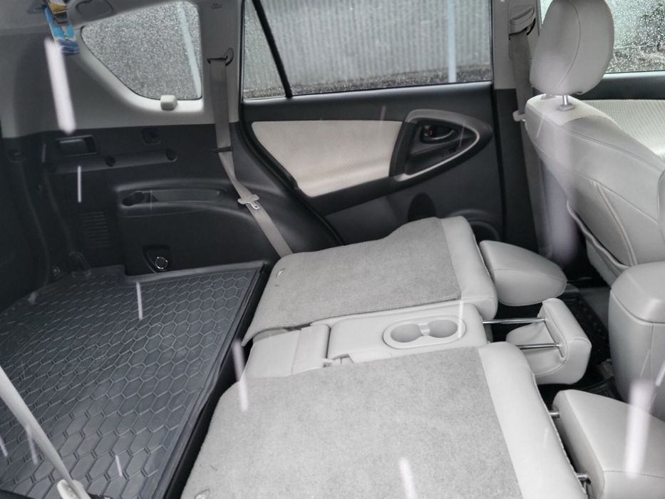 Toyota RAV 4 EV  Electric 41 .8 кВт