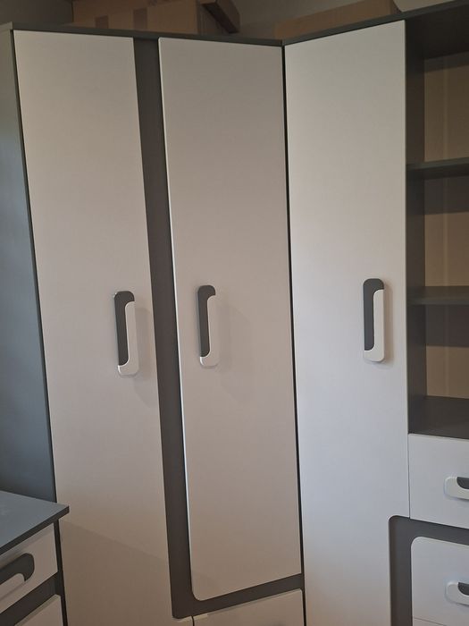 Sprzedam komplet mebli