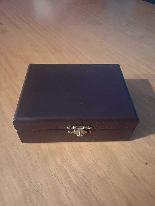 Saca rolhas em estojo de madeira