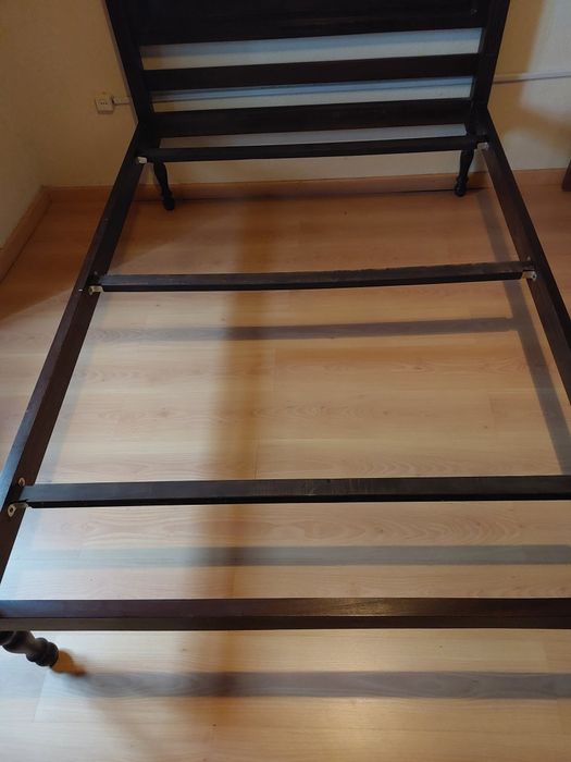 Cama casal madeira maciça de castanho