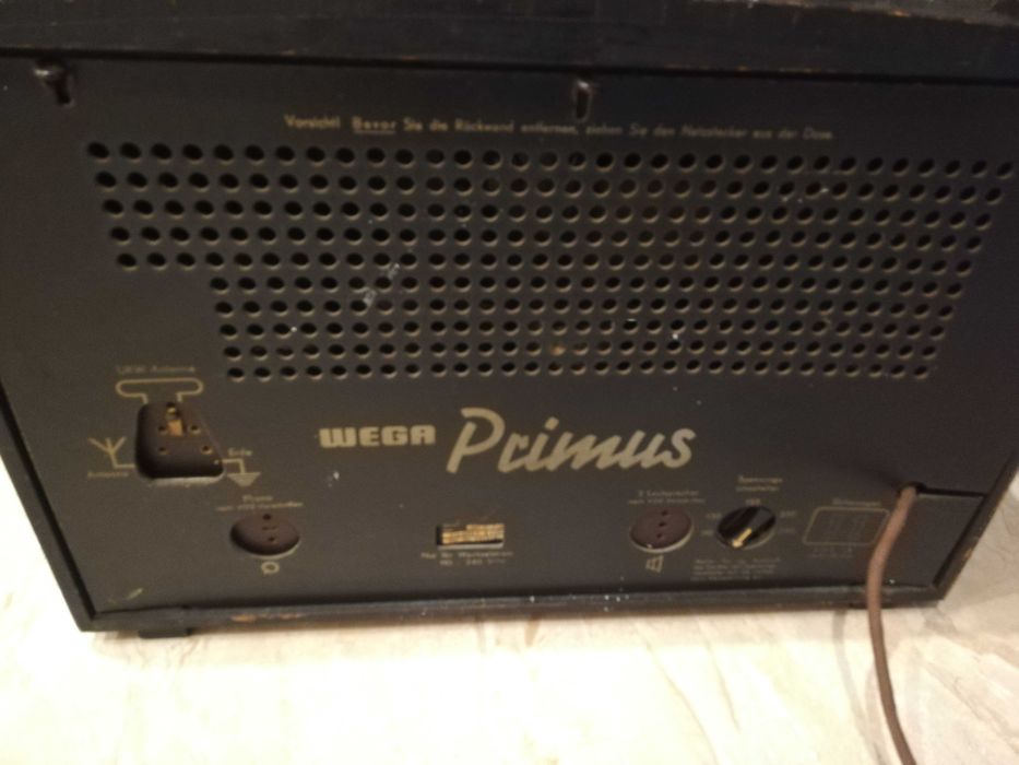 Zabytkowe radio WEGA PRL loft vintage
