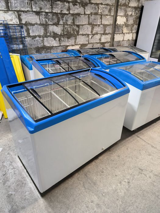 Холодильна витрина холодильна шафа