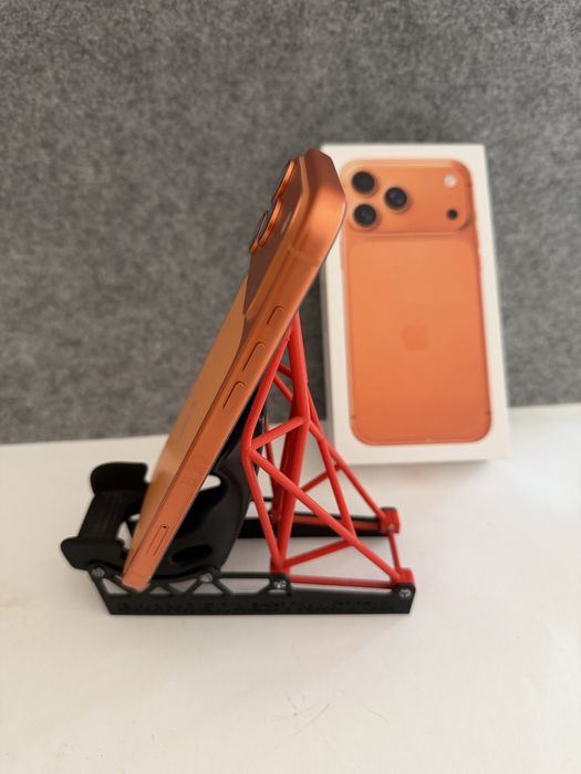 Troco/Vendo IPhone 17 Pro Max 512GB Cosmic Orange 6 ciclos