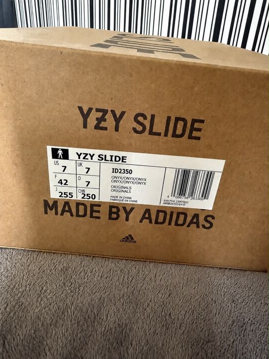 Yeezy Slide Onyx rozmiar 44.5