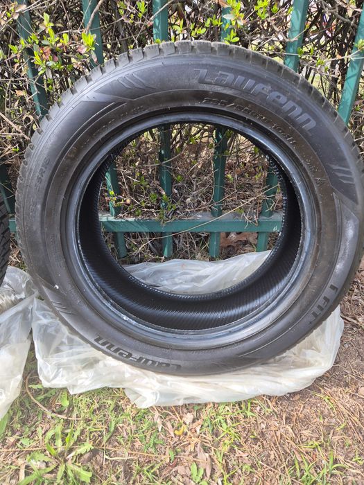 Opony zimowe Laufenn 235/55 R18