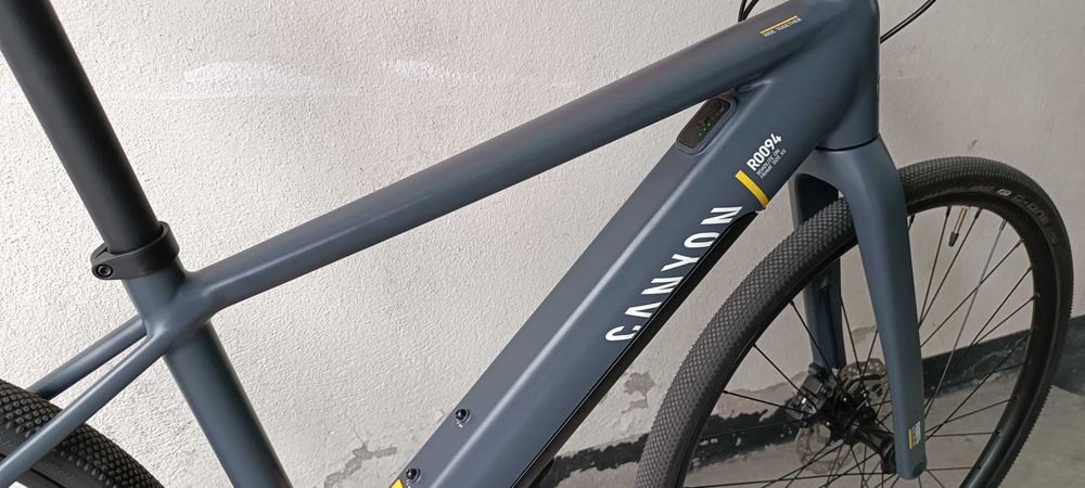 Bicicleta Elétrica CANYON ROADLINE ON6, igual a nova
