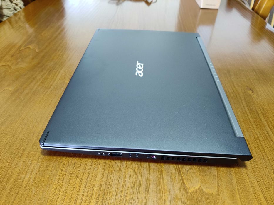 Portátil Acer Aspire7 A715-74G64283892052355124