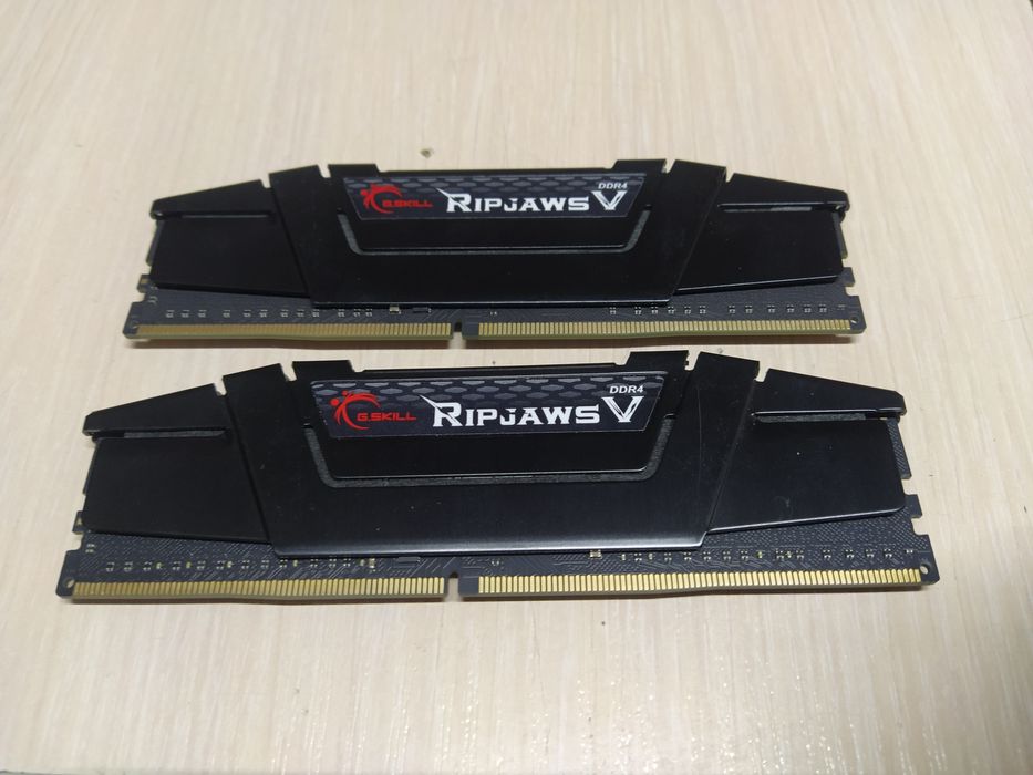 Оперативна пам'ять G.Skill DDR4 16GB 2x8GB 3200Mhz Ripjaws V не працює
