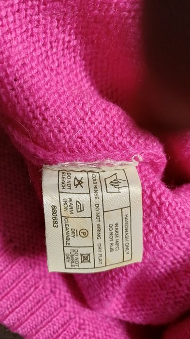 Светрик жіночий вовняний,свитер шерстяной.