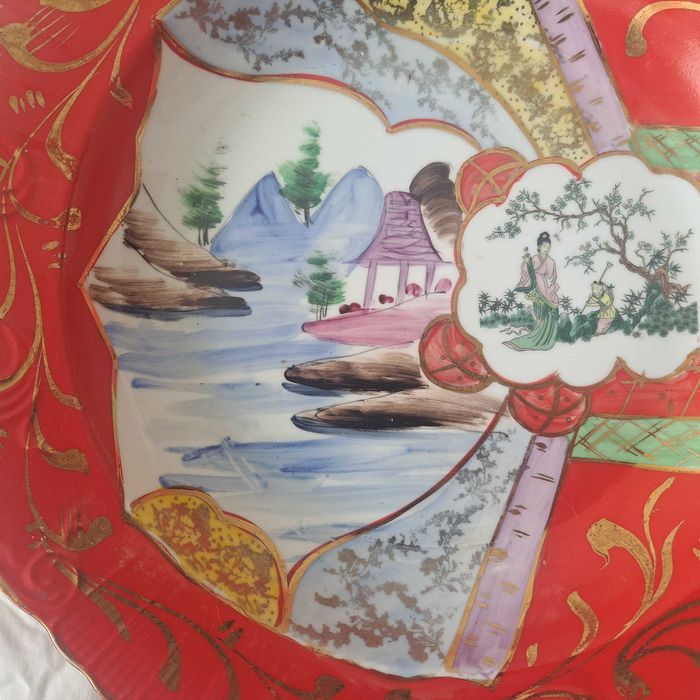 Prato Vista Alegre estilo Satsuma pintado à mão 34cm