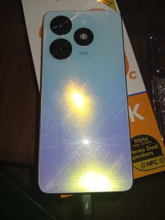 Телефон Tecno spark 20c