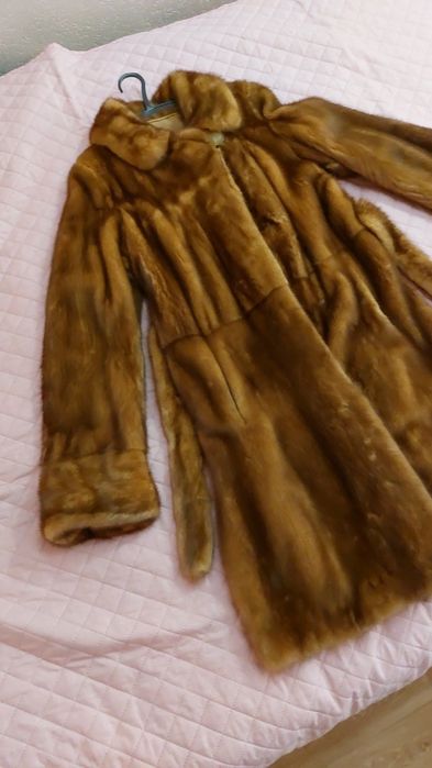 Норкова шуба довга