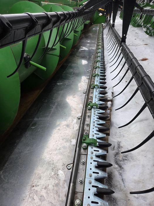 жатка John Deere 625 Flex