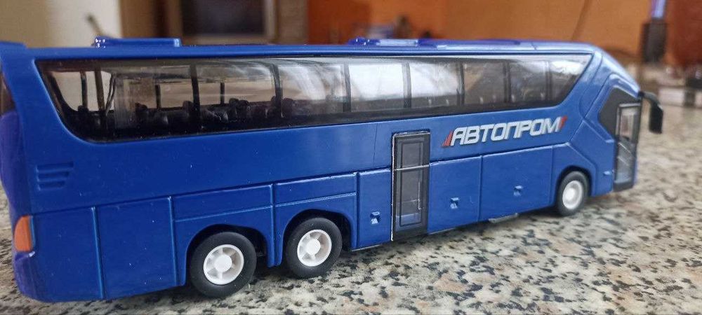 Mercedes-Benz свет в салоне, фары, звук, двери, металл 1:50, синий