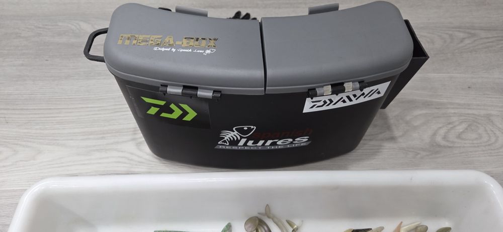 Conjunto mala e vinis para spinning.