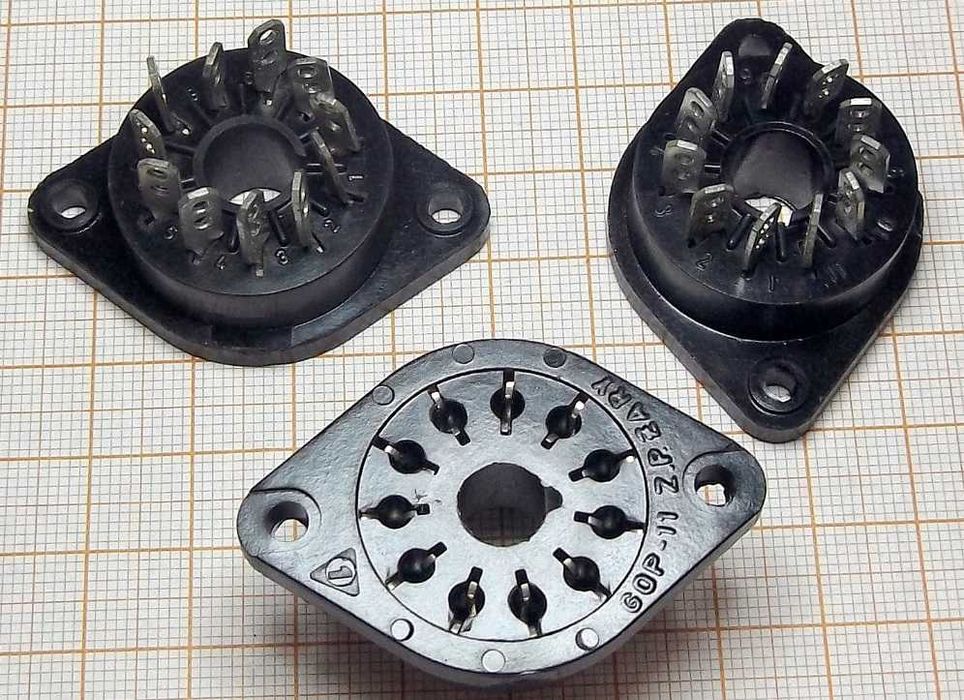 Podstawka przekaźnika R-15 3PDT NIEUŻYWANA - cena 20 sztuk