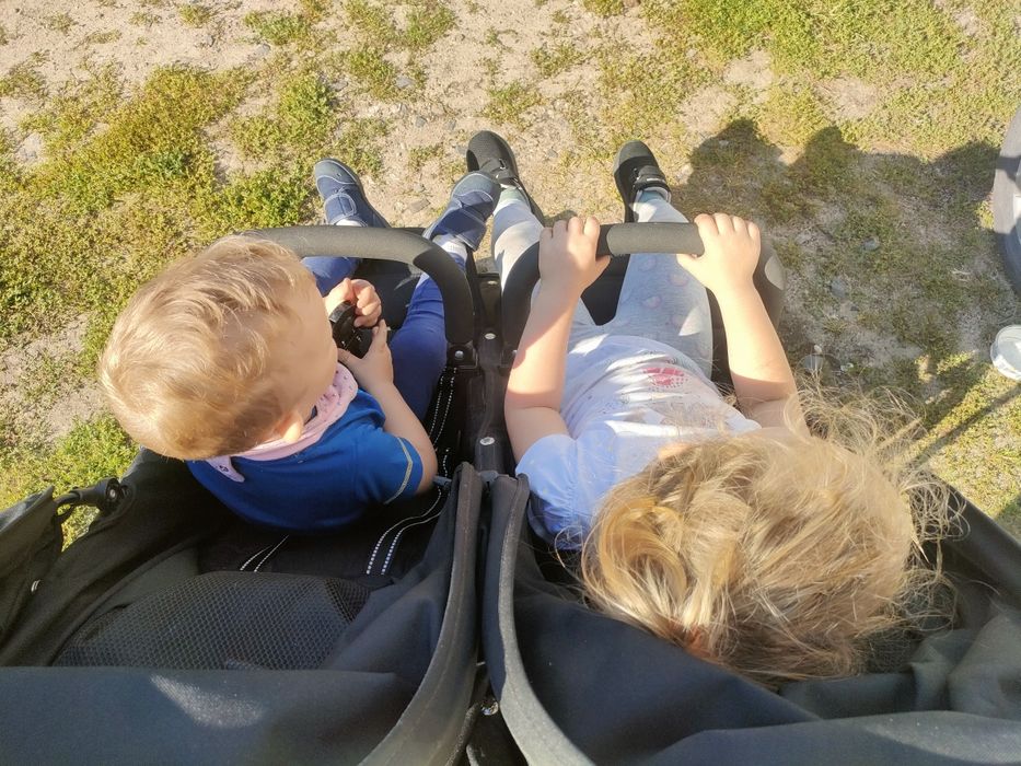 Wózek spacerowy bliźniaczy lub rok po roku Valco Snap Duo
