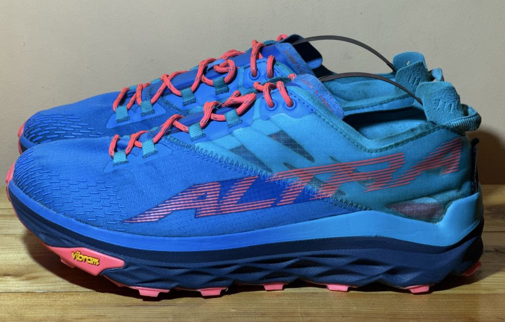 Оригінальні кросівки Altra Mont Blank. Розмір 44(28 см)