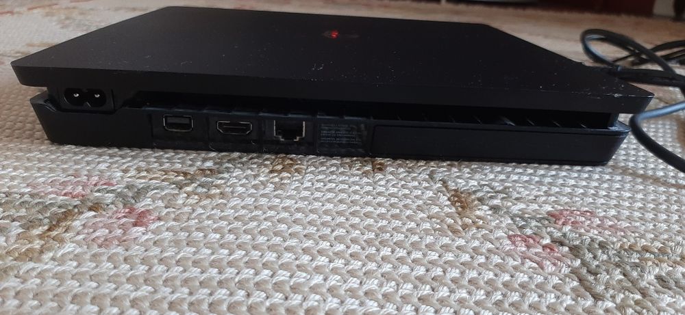 Playstation 4 Slim 500 GB