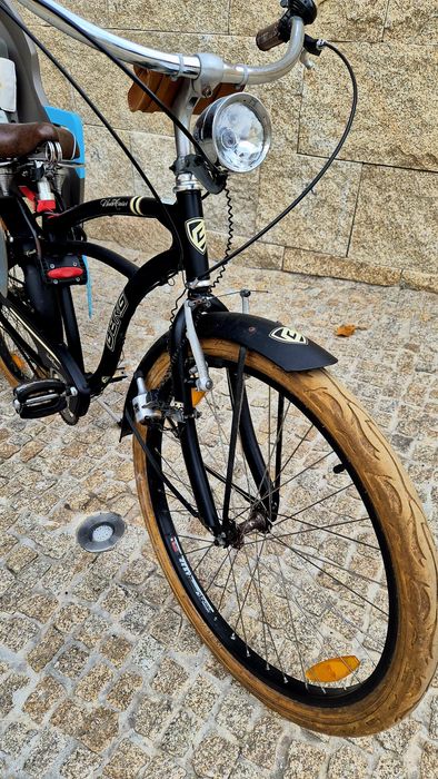 Bicicleta Berg estilo Americano