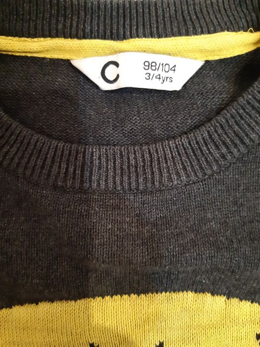 Sweterek Batman rozmiar 98-104