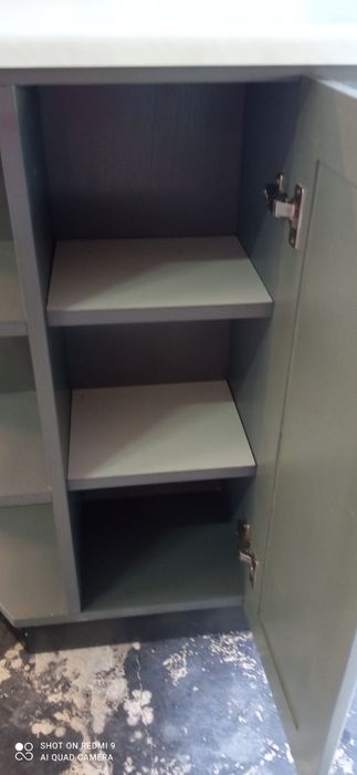 Sprzedam szafkę stojąca