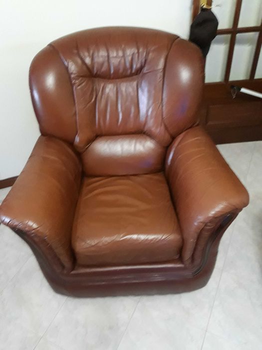 Movens usado sofas e estantes de casa