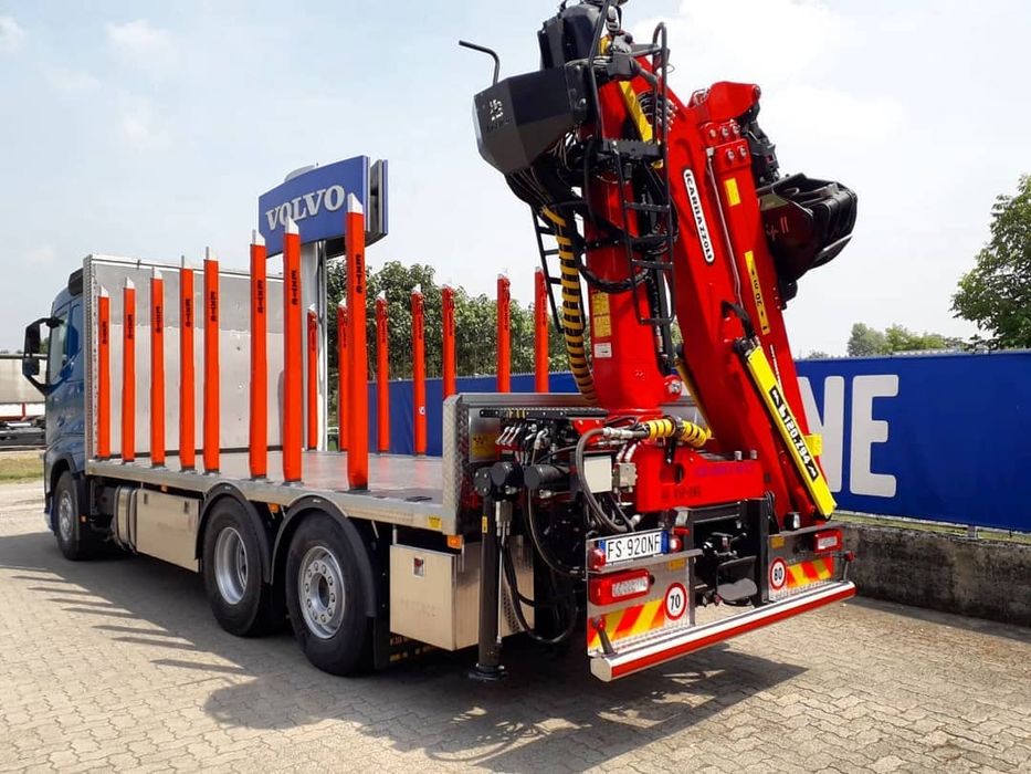 Gruas de resíduos e florestais novas