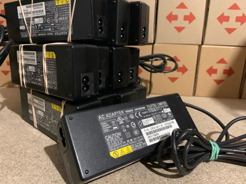 Оригінальний блок живлення Fujitsu 5.5*2.5 (19v 5,27) 2Pin 100w |