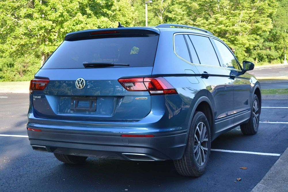 Volkswagen Tiguan      2020