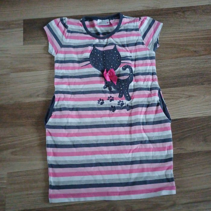 Paczka ubrań ciuchow dla dziewczynki koszulki bluzki tunika sukienka