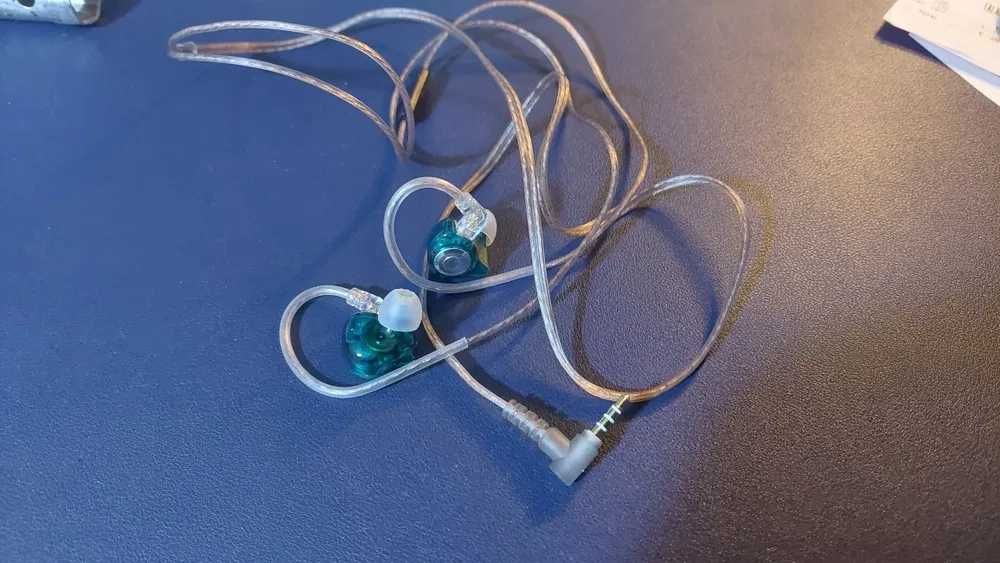 Fone de ouvido KZ EDX PRO com microfone e case