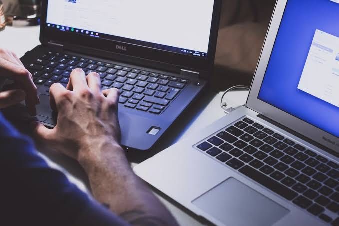 Computer Formatting503271386346967040