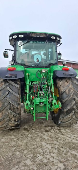 Ciągnik John Deere 7230 R