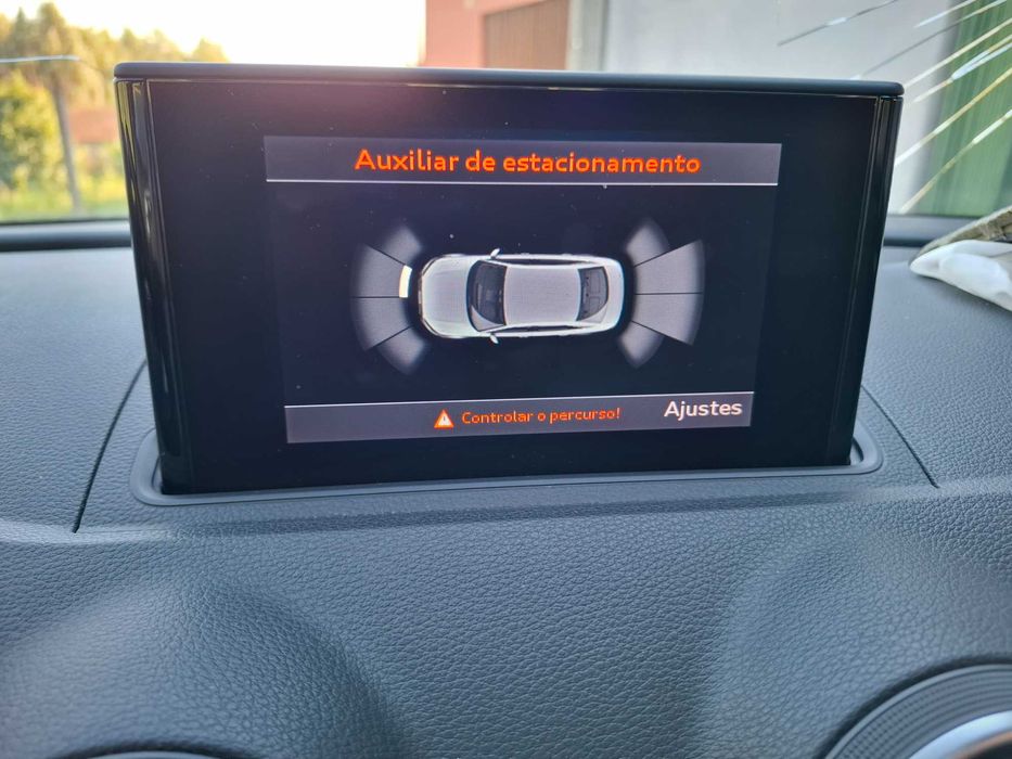 Audi A3 Limousine 1.6 TDI (110CV) Ultra Apenas 140 Mil Kms Nacional de 2015