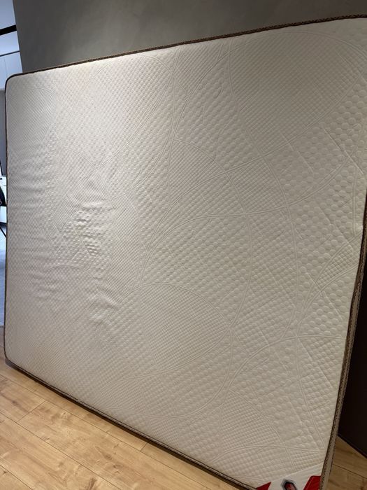 Ортопедичний матрац Infinity Vega 200x180. Стан ідеальний!